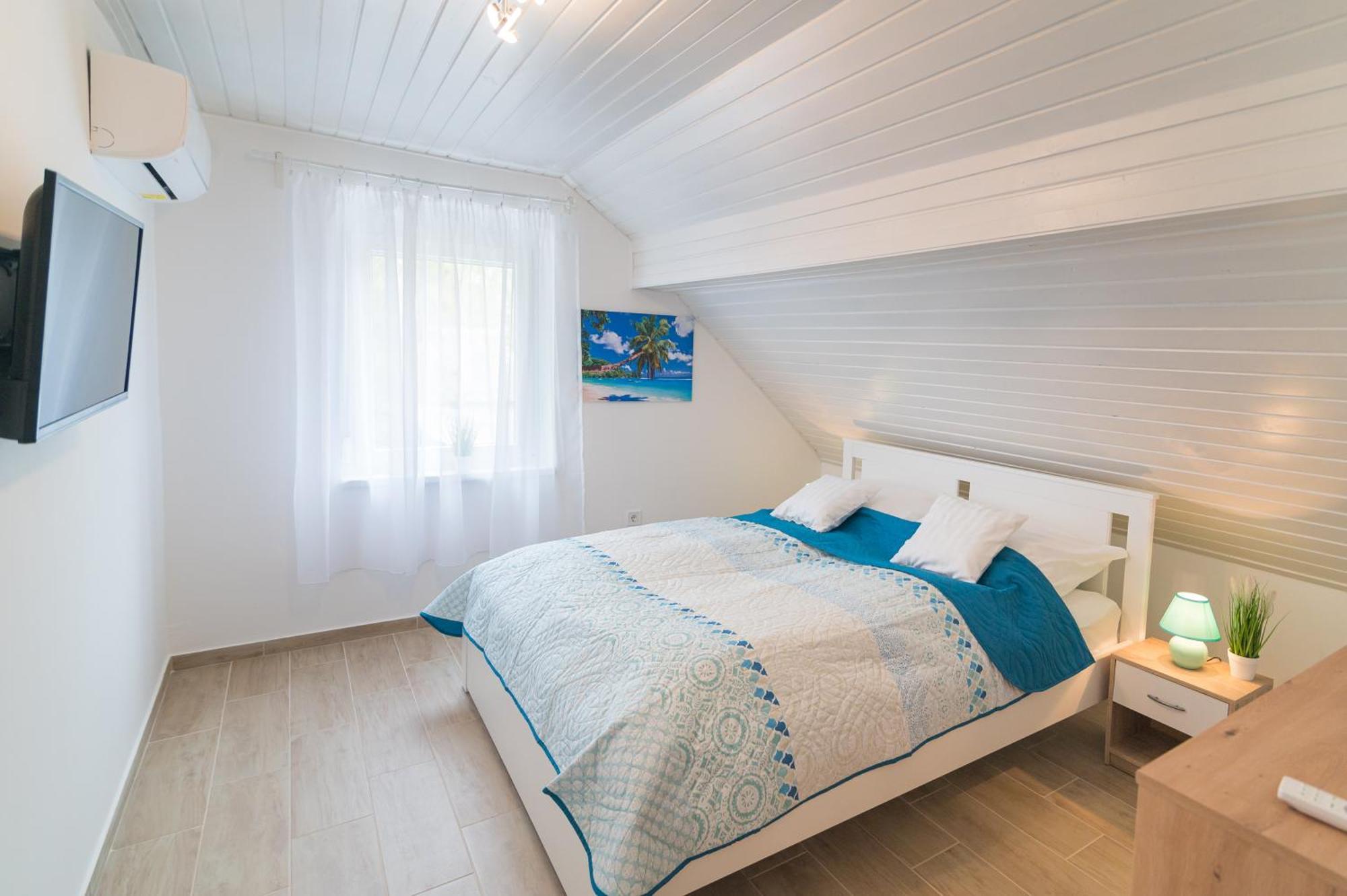 Eternity Apartmanhaz Keszthely Extérieur photo