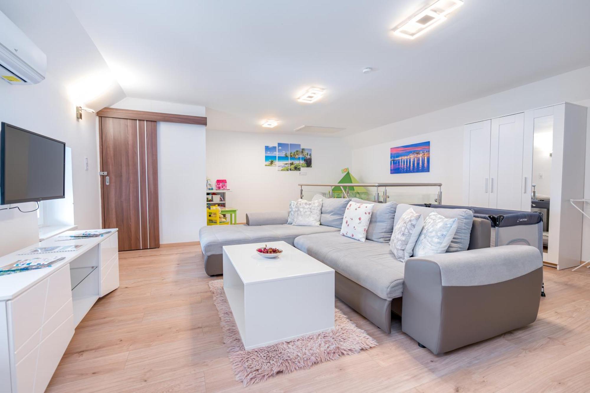 Eternity Apartmanhaz Keszthely Extérieur photo